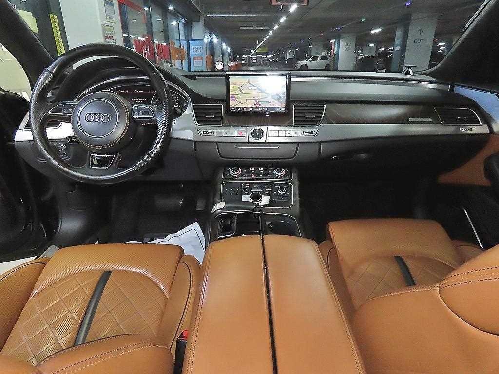 아우디 A8 뉴A8 65 TFSI 콰트로 디자인 LWB 이미지 10