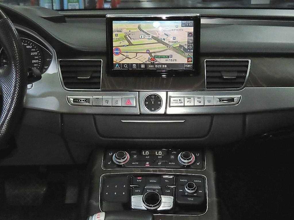 아우디 A8 뉴A8 65 TFSI 콰트로 디자인 LWB 이미지 11