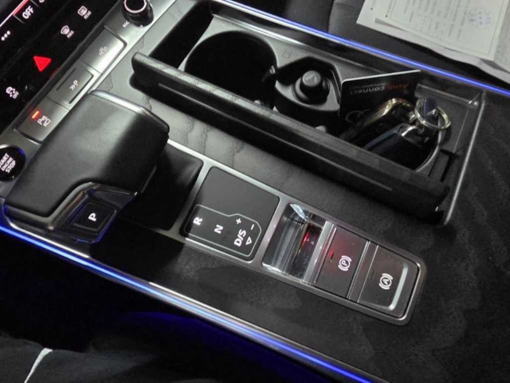 아우디 A6 A6 (C8) 45 TFSI 프리미엄 이미지 9