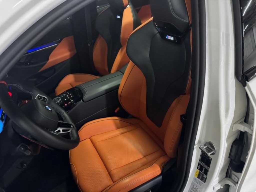 BMW 5시리즈 M5 7세대 4.4 투어링 이미지 7