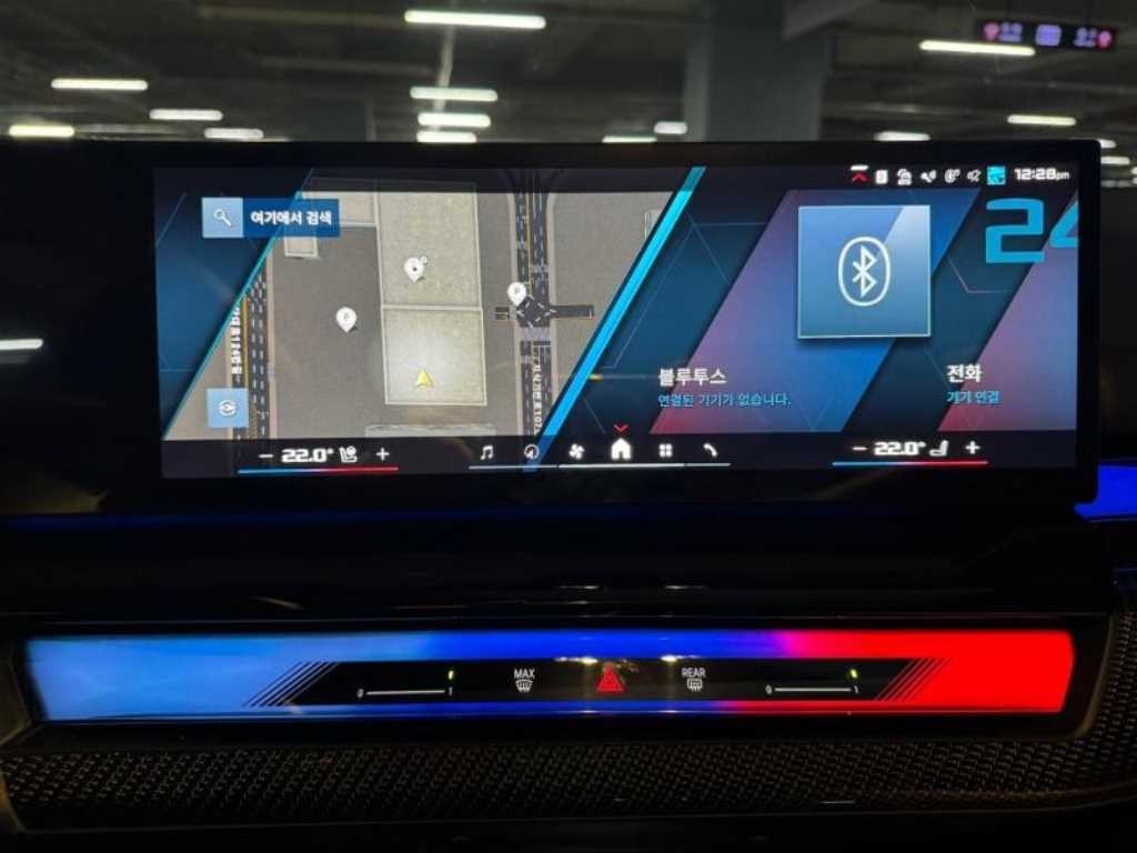 BMW 5시리즈 M5 7세대 4.4 투어링 이미지 9
