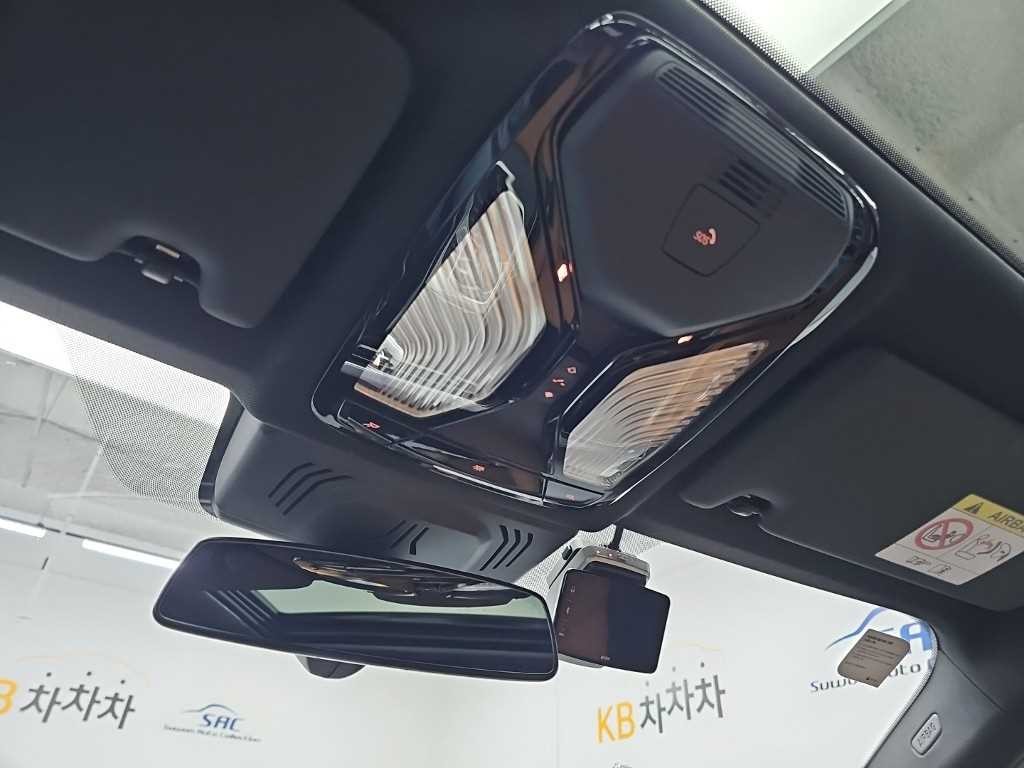 BMW 3시리즈 3시리즈 (G20) 320i M 스포츠 이미지 16