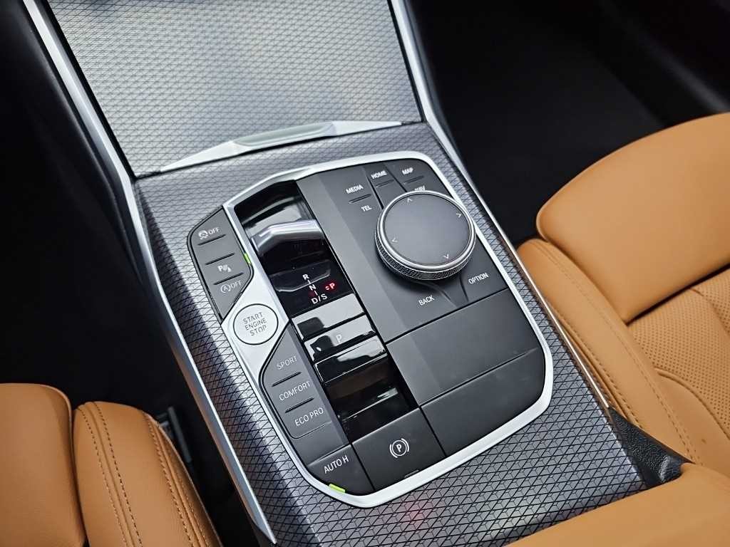 BMW 3시리즈 3시리즈 (G20) 320i M 스포츠 이미지 8