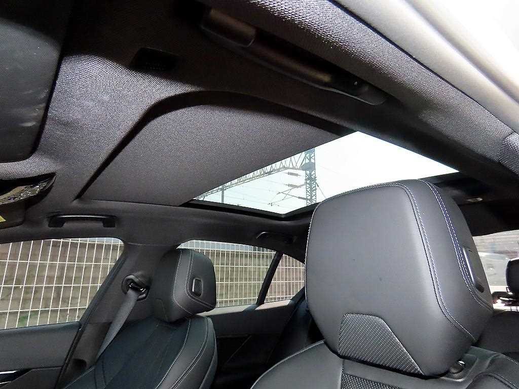 BMW 5시리즈 5시리즈 (G60) 523d M 스포츠 이미지 17