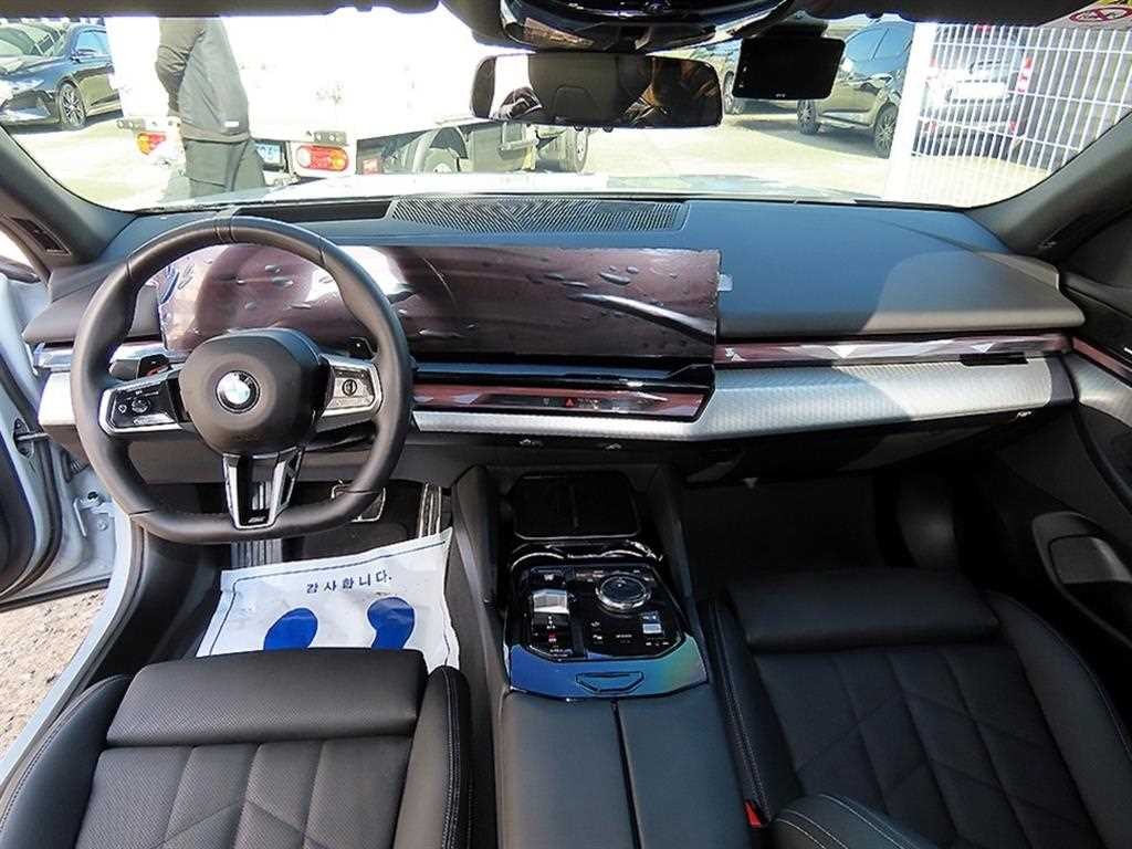 BMW 5시리즈 5시리즈 (G60) 523d M 스포츠 이미지 7