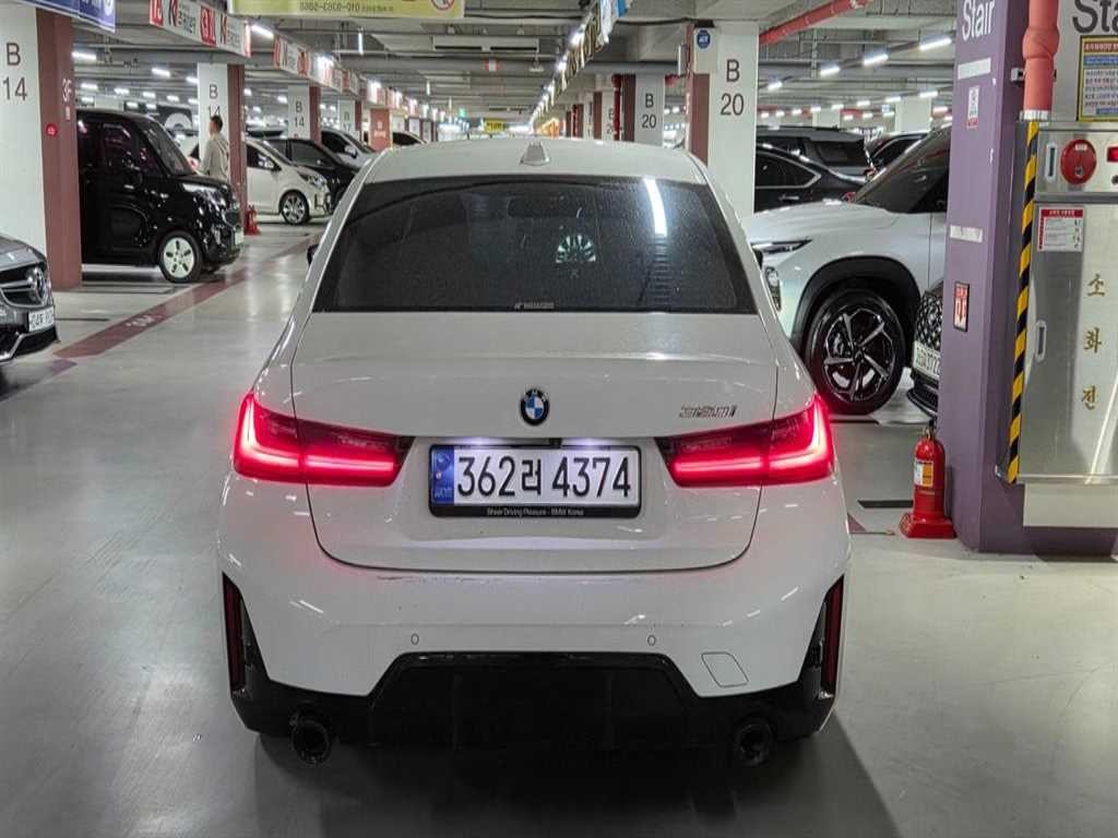 BMW 3시리즈 3시리즈 (G20) 320i M 스포츠 이미지 11