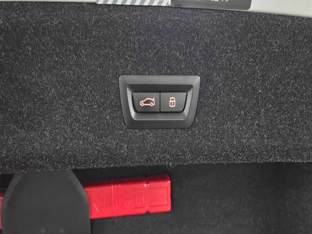BMW 3시리즈 3시리즈 (G20) 320i M 스포츠 이미지 13