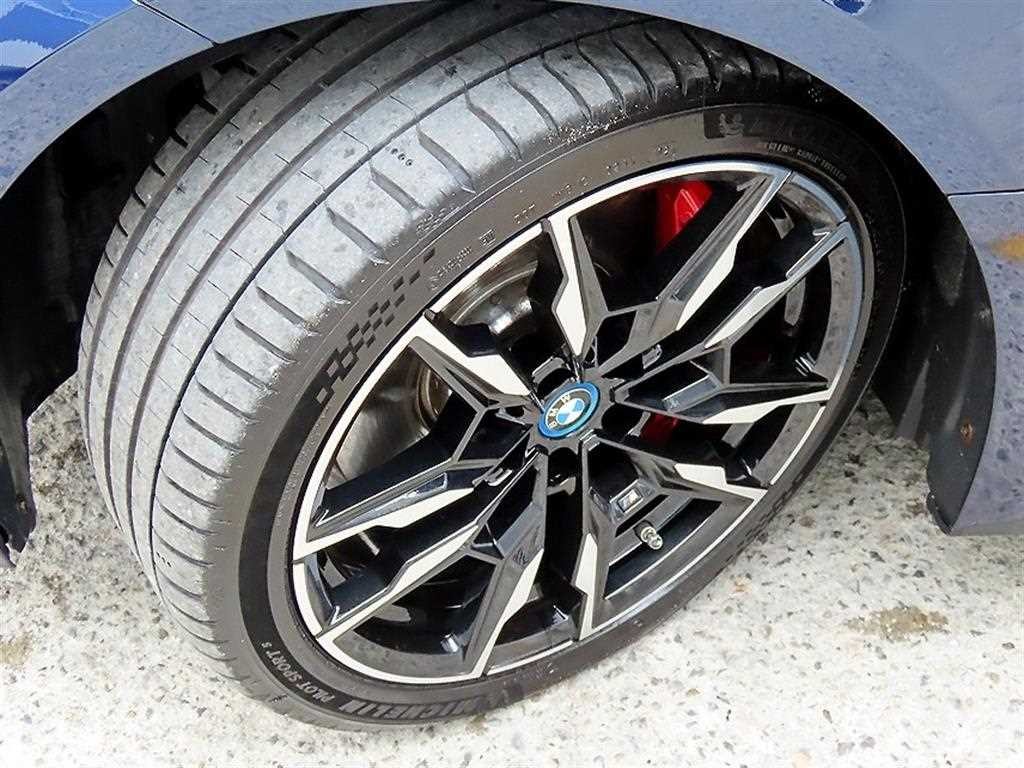 BMW i4 M50 프로 퍼스트 에디션 이미지 20