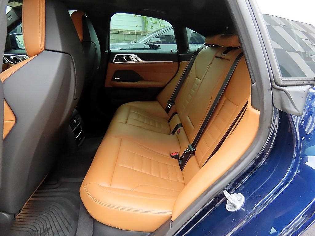 BMW i4 M50 프로 퍼스트 에디션 이미지 7