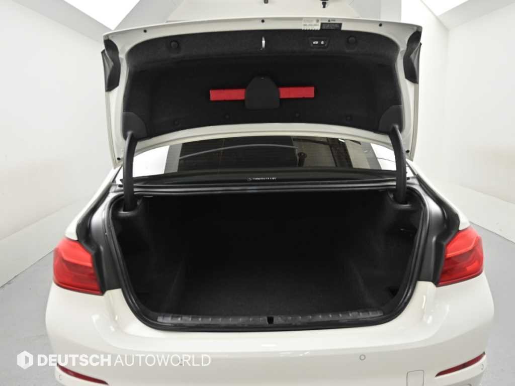 BMW 5시리즈 5시리즈 (G30) 520i 럭셔리 이미지 19