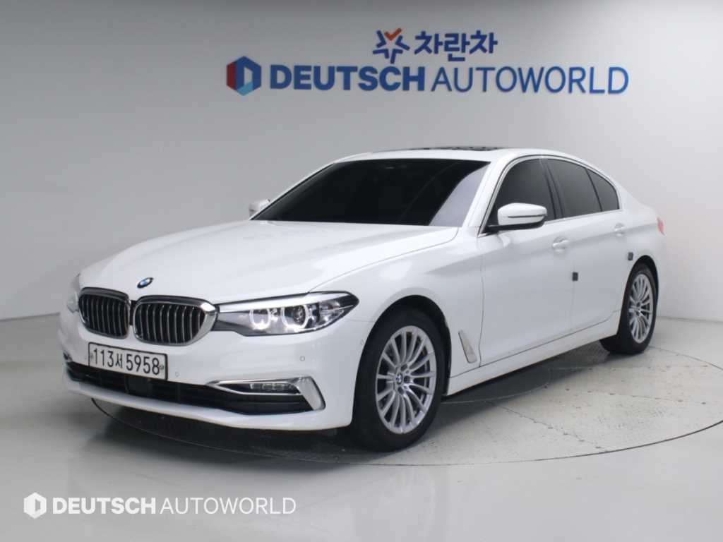 BMW 5시리즈 5시리즈 (G30) 520i 럭셔리 이미지 2