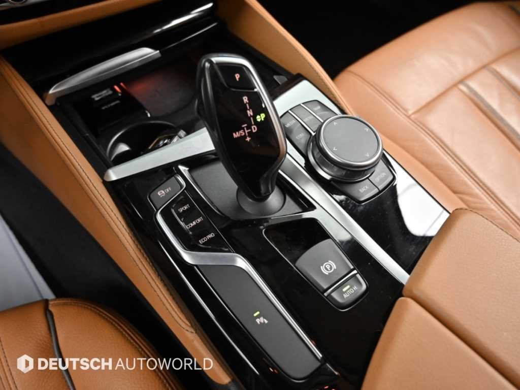 BMW 5시리즈 5시리즈 (G30) 520i 럭셔리 이미지 9