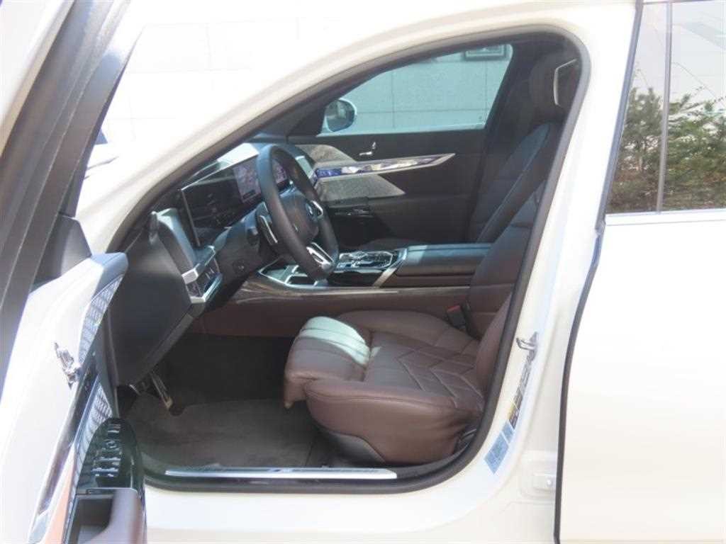 BMW i7 BMW i7 xDrive 60 M 스포츠 이그제큐티브 팩 이미지 13