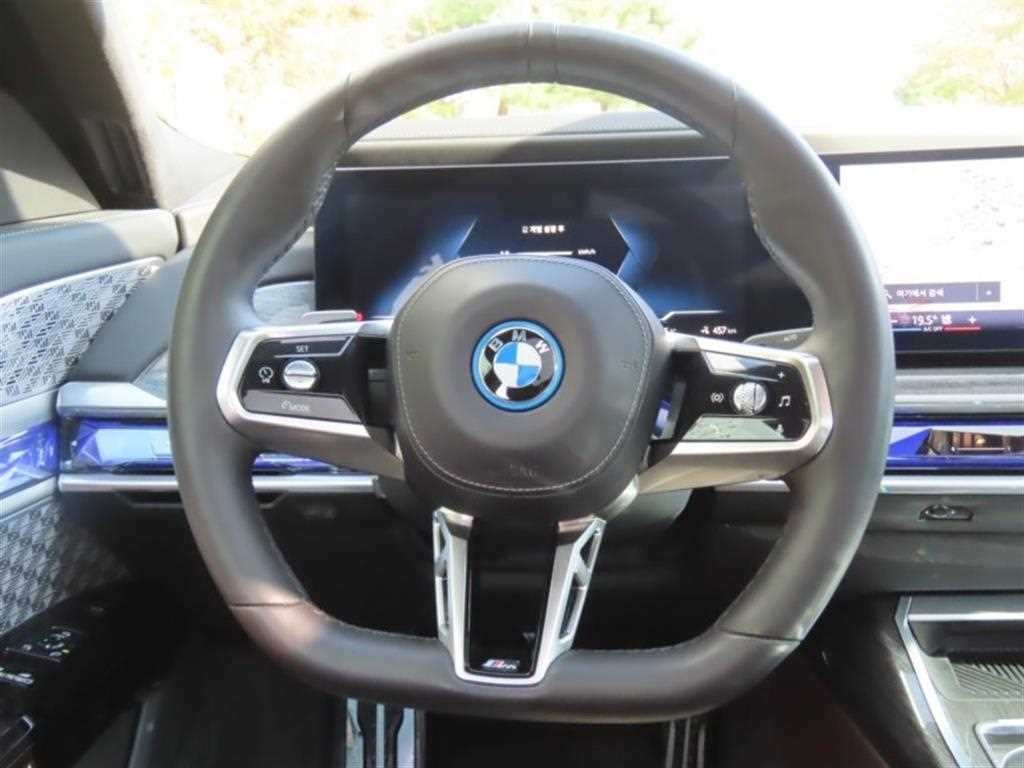 BMW i7 BMW i7 xDrive 60 M 스포츠 이그제큐티브 팩 이미지 15
