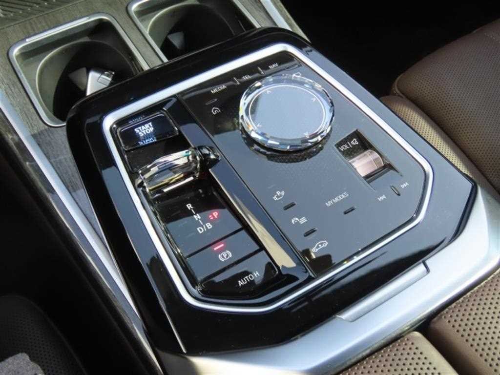 BMW i7 BMW i7 xDrive 60 M 스포츠 이그제큐티브 팩 이미지 6