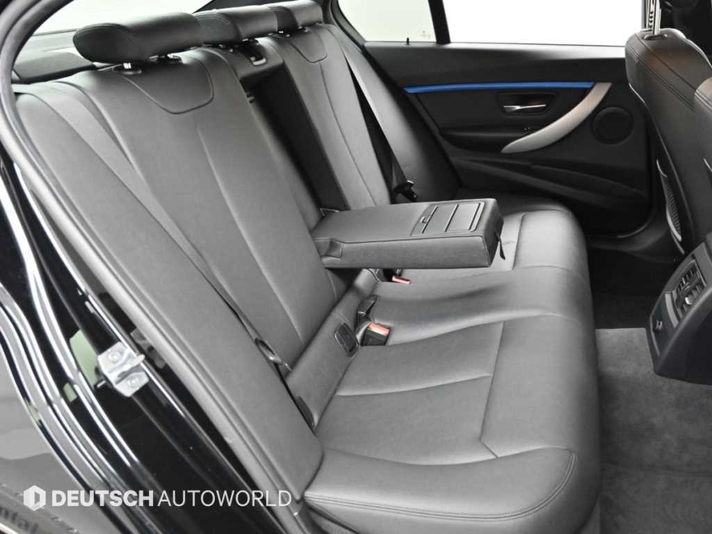 BMW 3시리즈 3시리즈 (F30) 320i M 스포츠 이미지 12