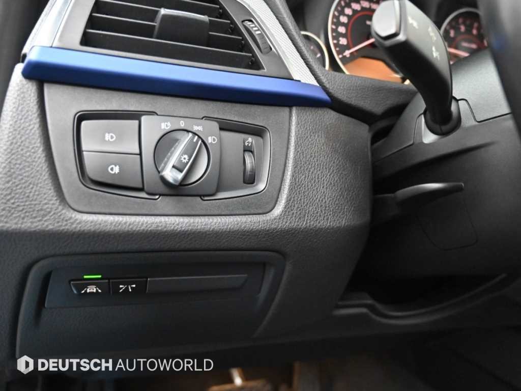 BMW 3시리즈 3시리즈 (F30) 320i M 스포츠 이미지 16