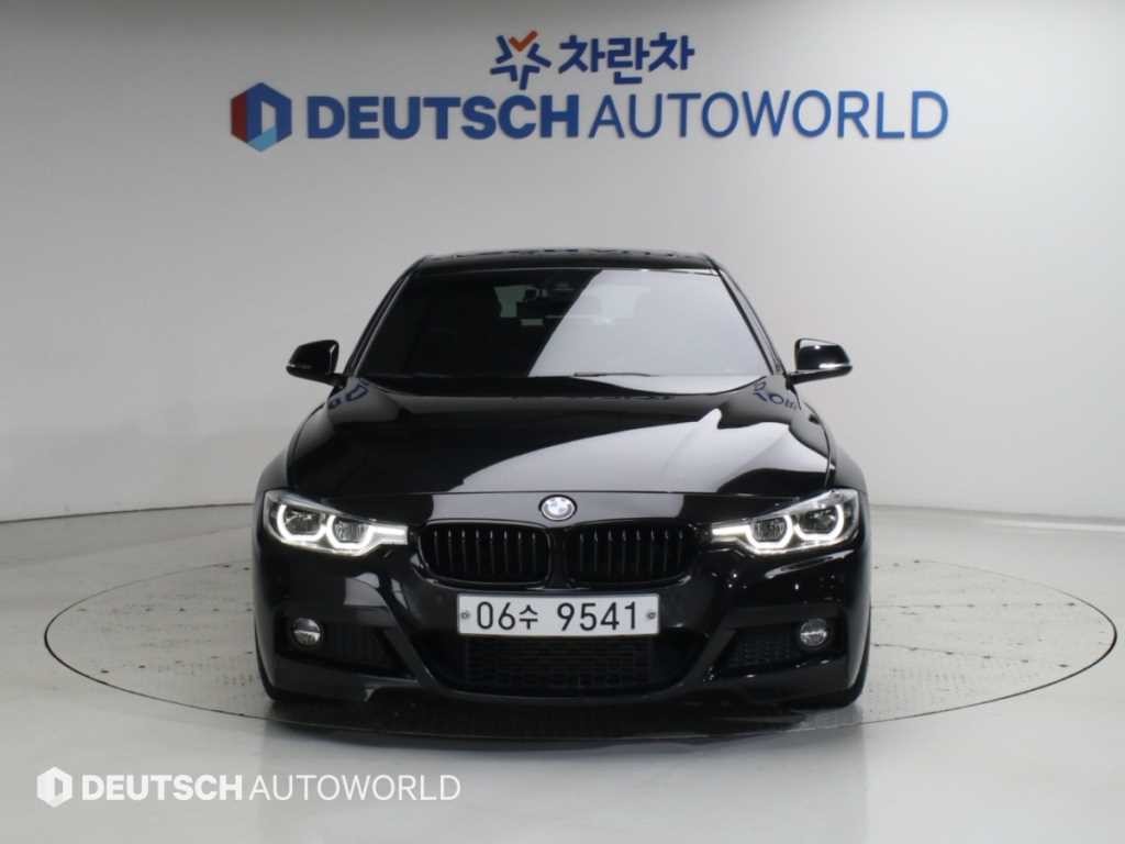 BMW 3시리즈 3시리즈 (F30) 320i M 스포츠 이미지 3