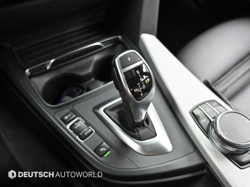 BMW 3시리즈 3시리즈 (F30) 320i M 스포츠 이미지 9