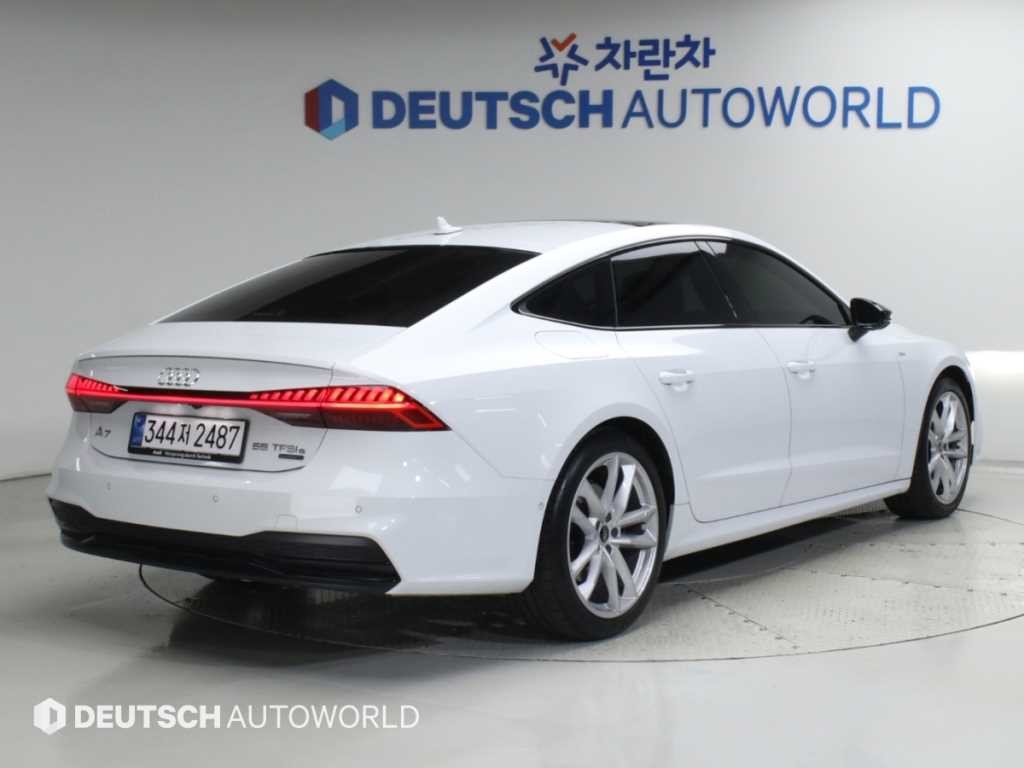 아우디 A7 A7 (4K) 55 TFSI e 콰트로 프리미엄 이미지 2
