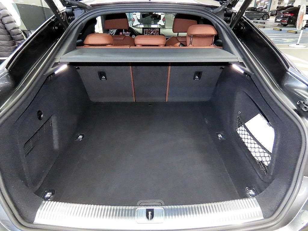 아우디 A5 A5 (F5) 40 TDI 콰트로 프리미엄 스포트백 이미지 17