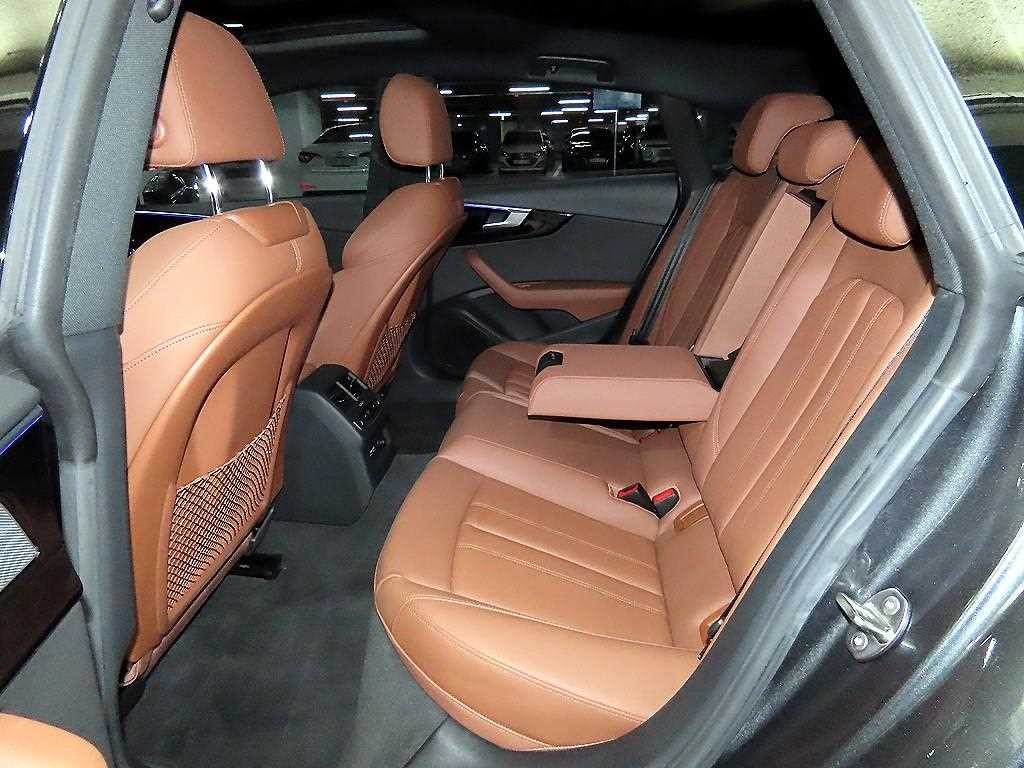 아우디 A5 A5 (F5) 40 TDI 콰트로 프리미엄 스포트백 이미지 7