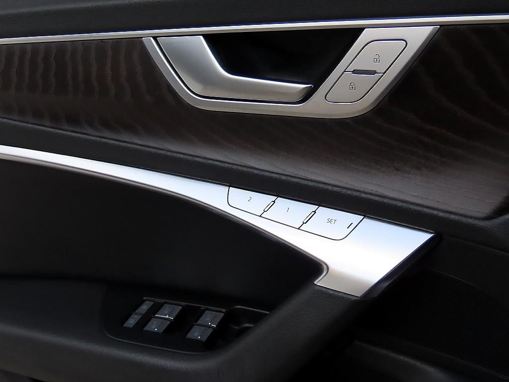 아우디 A6 A6 (C8) 45 TFSI 프리미엄 이미지 12