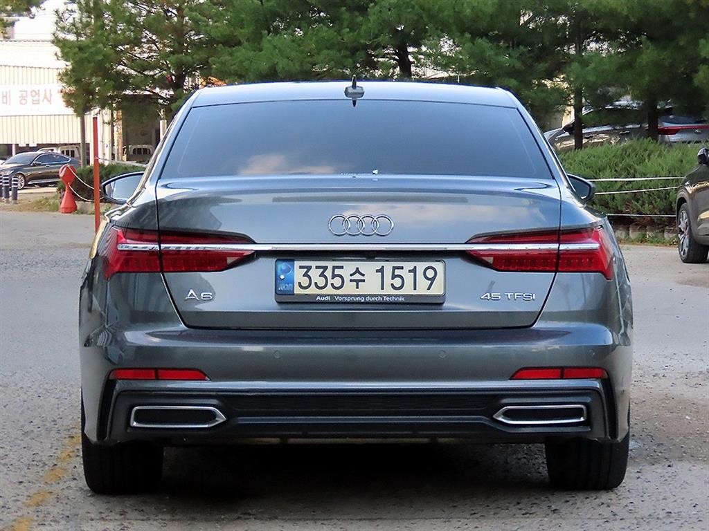 아우디 A6 A6 (C8) 45 TFSI 프리미엄 이미지 4