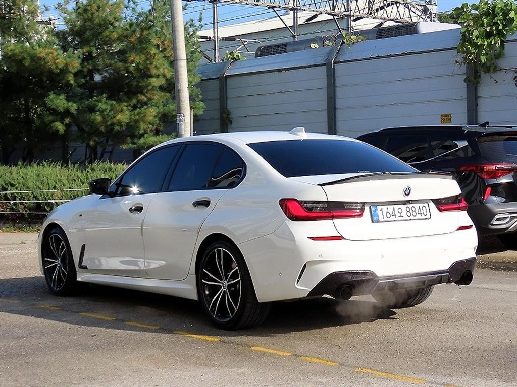 BMW 3시리즈 3시리즈 (G20) 330i M 스포츠 이미지 3
