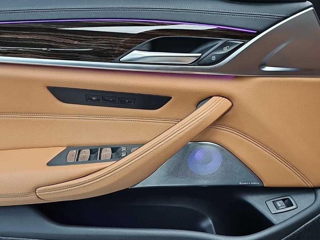 BMW 5시리즈 5시리즈 (G30) 520i M 스포츠 이미지 16