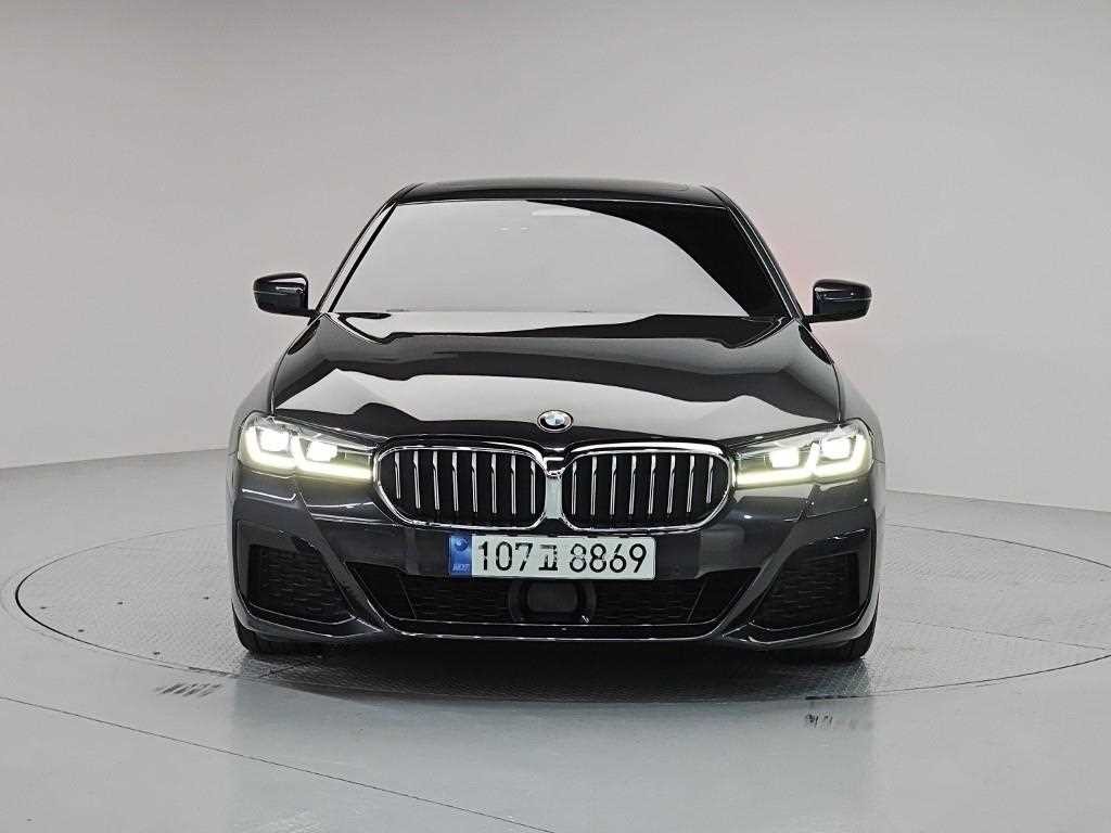 BMW 5시리즈 5시리즈 (G30) 520i M 스포츠 이미지 2