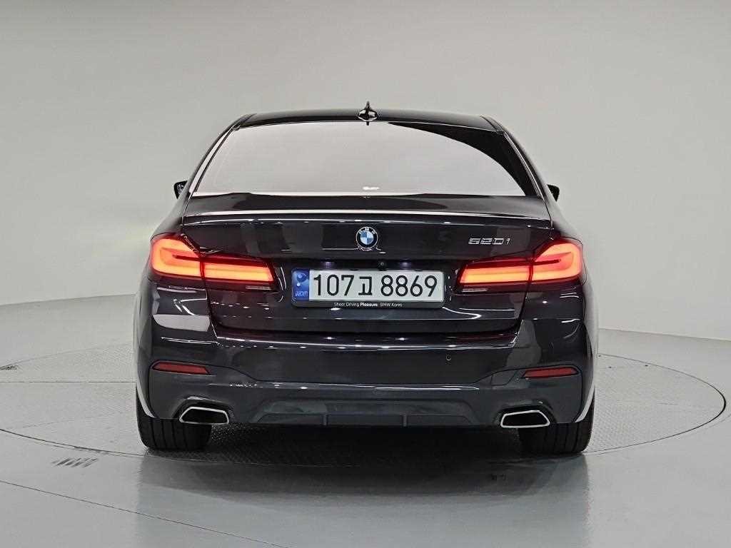 BMW 5시리즈 5시리즈 (G30) 520i M 스포츠 이미지 3