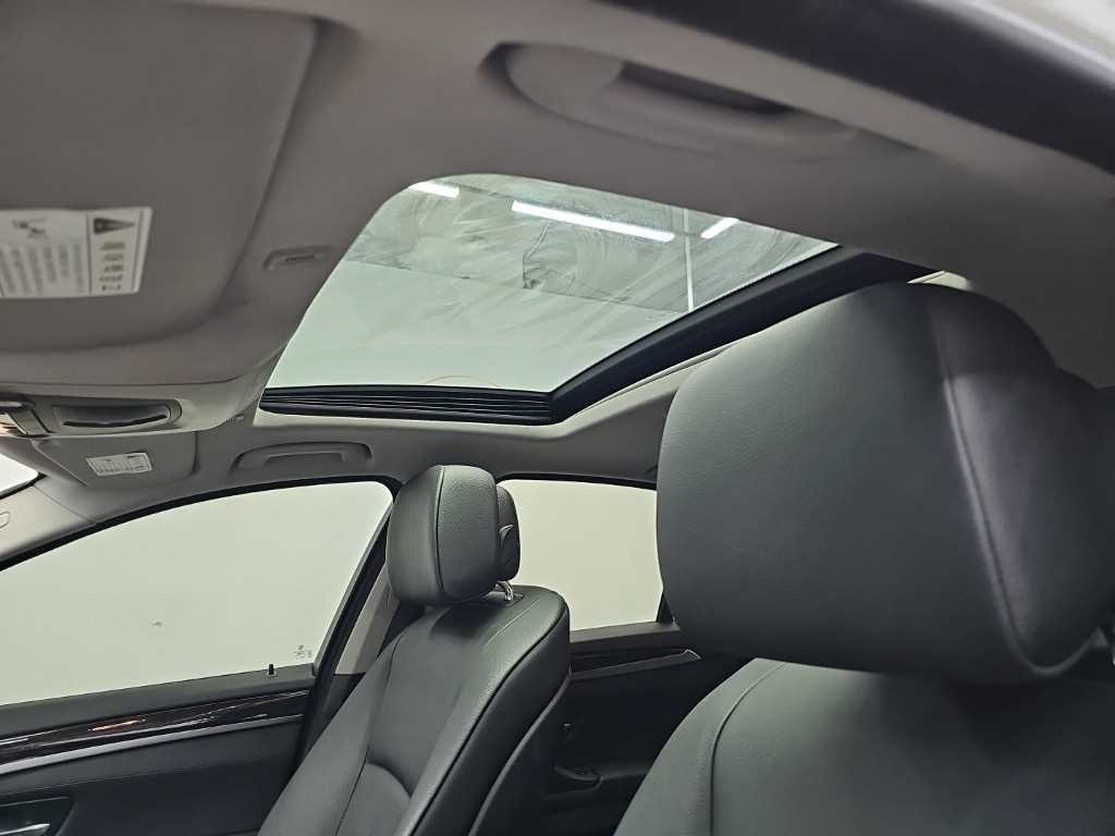 BMW 5시리즈 5시리즈 (F10) 520d 이미지 14