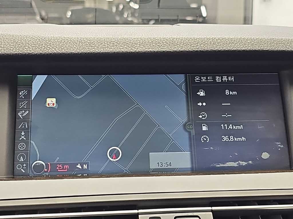 BMW 5시리즈 5시리즈 (F10) 520d 이미지 15