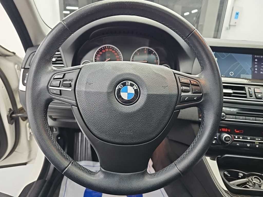 BMW 5시리즈 5시리즈 (F10) 520d 이미지 9