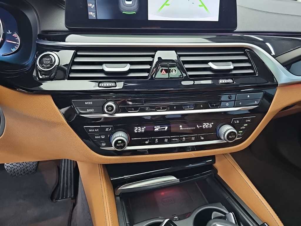 BMW 5시리즈 5시리즈 (G30) 520i 럭셔리 이미지 10