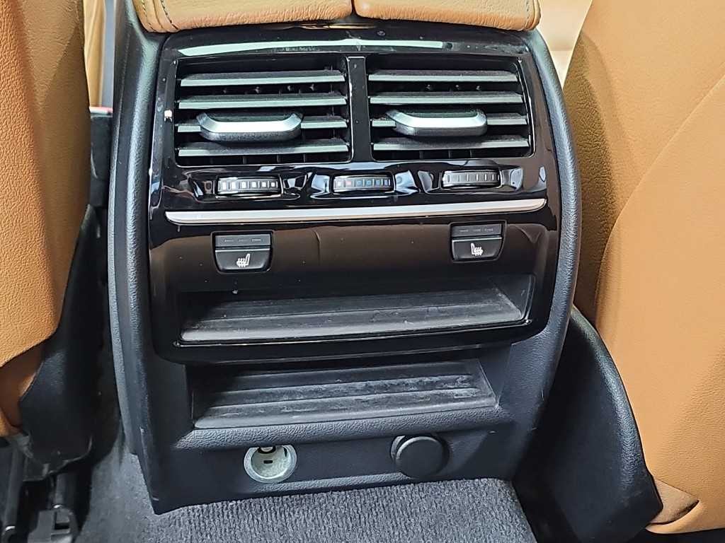 BMW 5시리즈 5시리즈 (G30) 520i 럭셔리 이미지 13