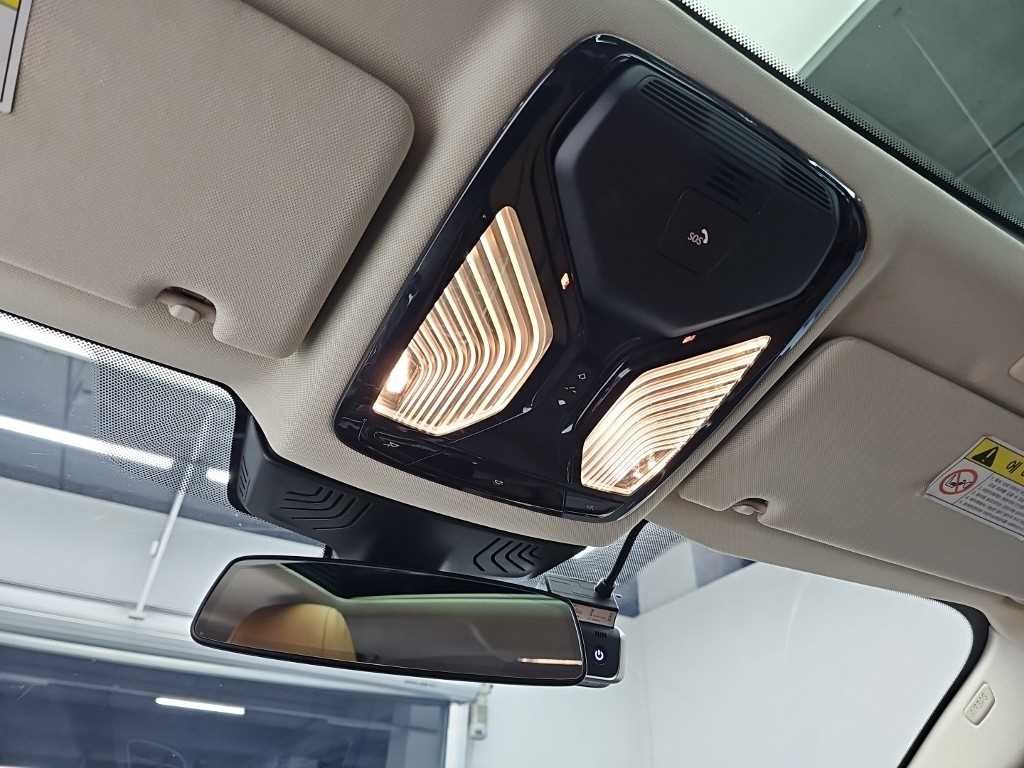 BMW 5시리즈 5시리즈 (G30) 520i 럭셔리 이미지 17