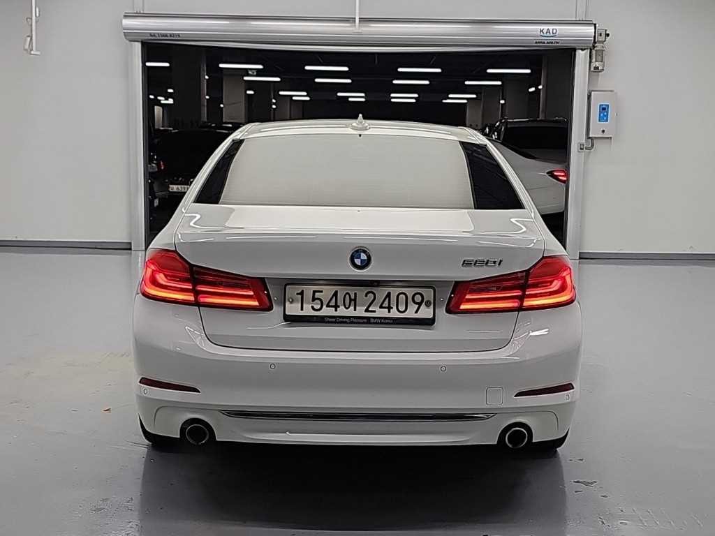 BMW 5시리즈 5시리즈 (G30) 520i 럭셔리 이미지 3