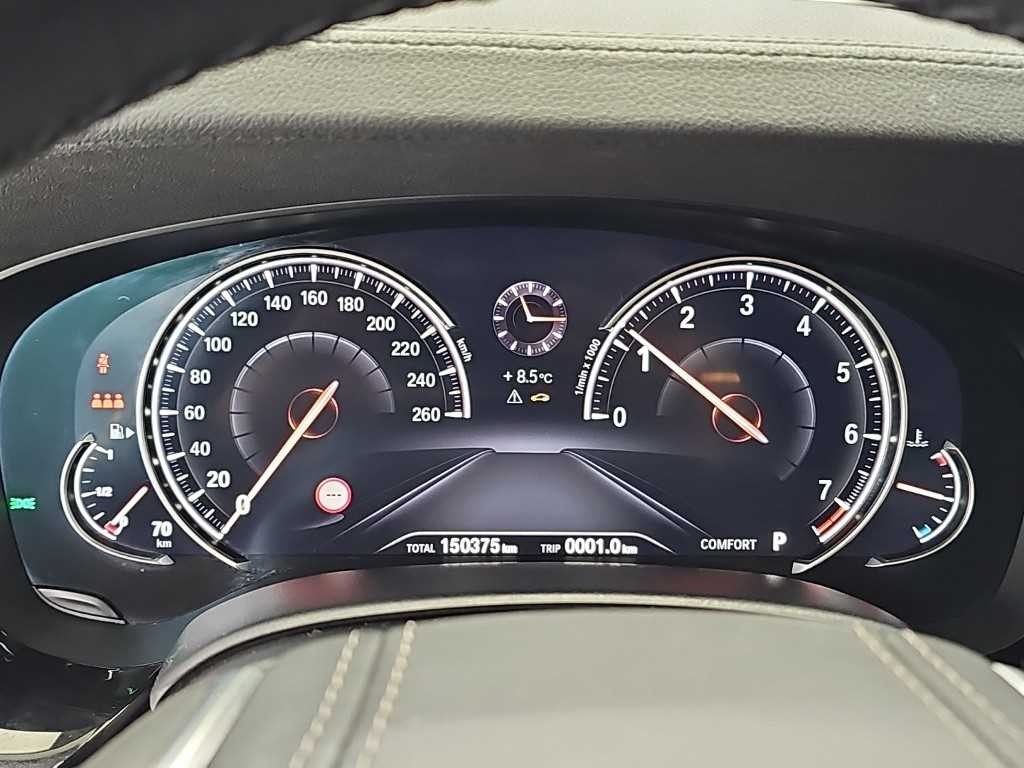 BMW 5시리즈 5시리즈 (G30) 520i 럭셔리 이미지 6