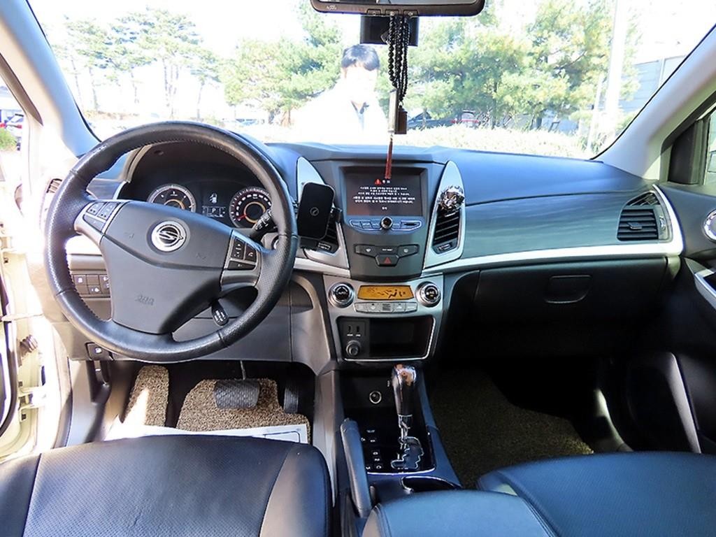 KG모빌리티(쌍용) 코란도 뉴코란도C 2WD 2.2 RX 고급형 이미지 7