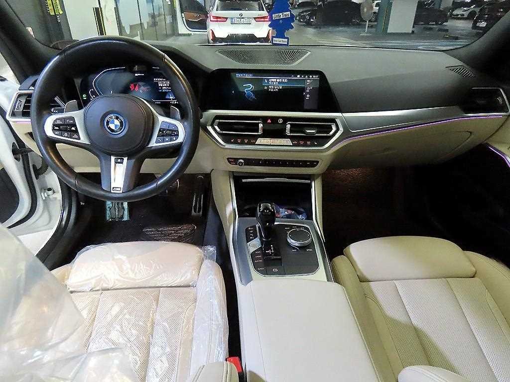 BMW 3시리즈 3시리즈 (G20) 320e M스포츠 퍼포먼스팩 이미지 1