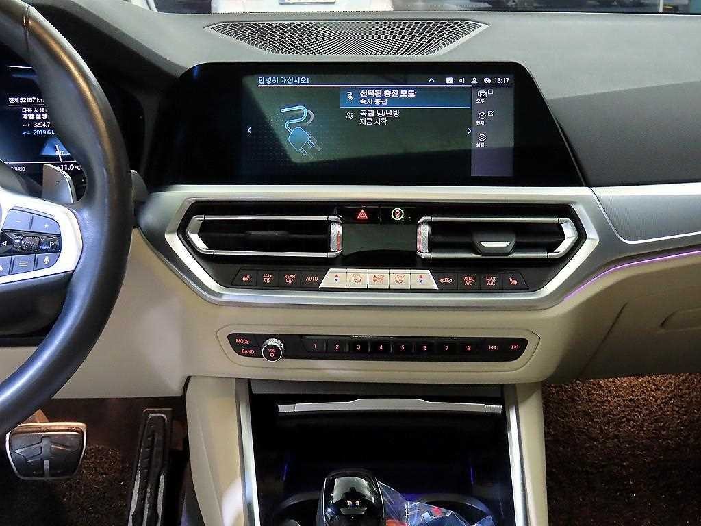 BMW 3시리즈 3시리즈 (G20) 320e M스포츠 퍼포먼스팩 이미지 11