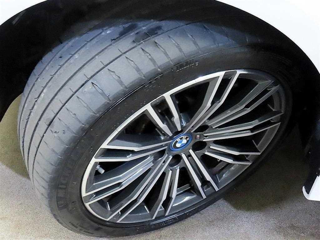 BMW 3시리즈 3시리즈 (G20) 320e M스포츠 퍼포먼스팩 이미지 20