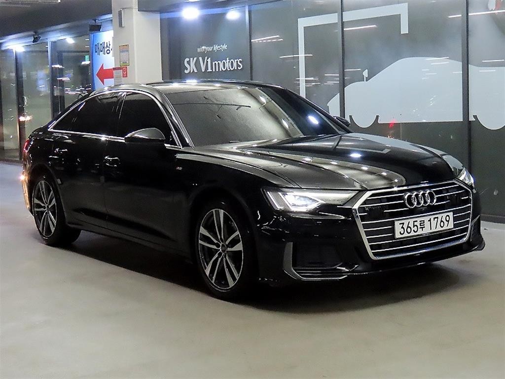 아우디 A6 A6 (C8) 45 TFSI 프리미엄 이미지 1