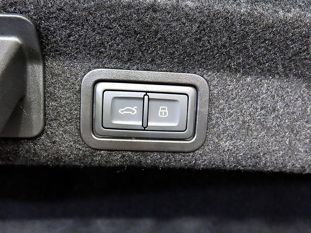 아우디 A6 A6 (C8) 45 TFSI 프리미엄 이미지 17