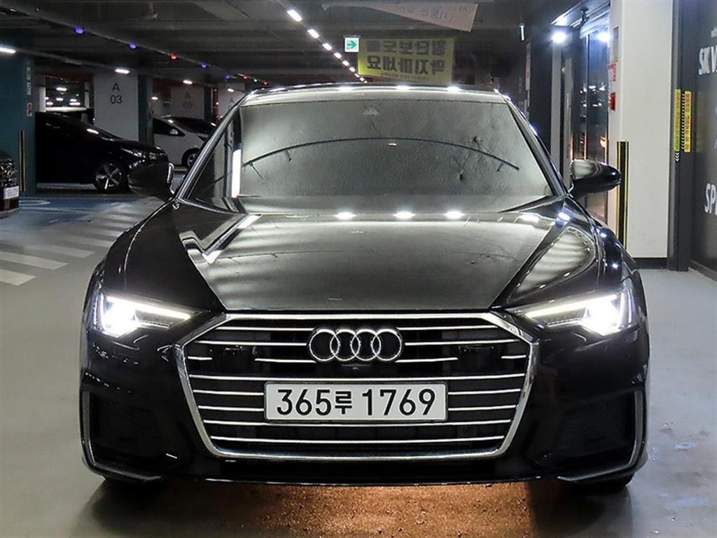 아우디 A6 A6 (C8) 45 TFSI 프리미엄 이미지 2