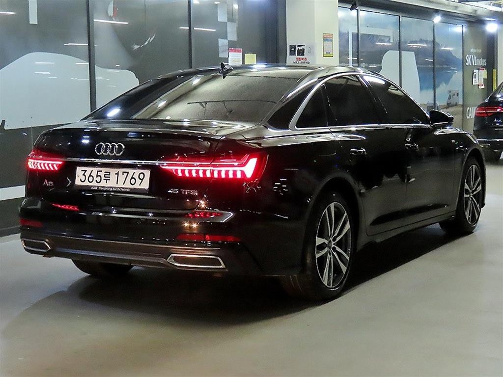 아우디 A6 A6 (C8) 45 TFSI 프리미엄 이미지 4