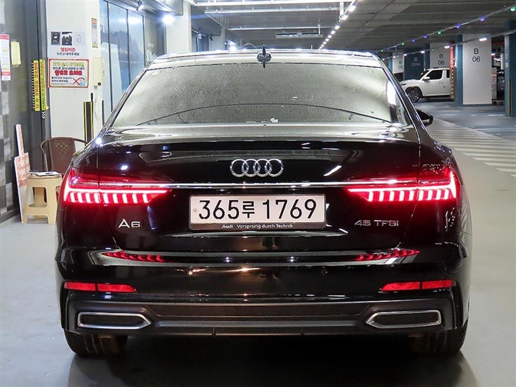 아우디 A6 A6 (C8) 45 TFSI 프리미엄 이미지 5