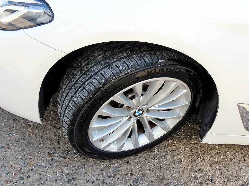 BMW 5시리즈 5시리즈 (G30) 520d xDrive 럭셔리 플러스 이미지 20